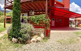 Cabaña La Milagros Reina Mora